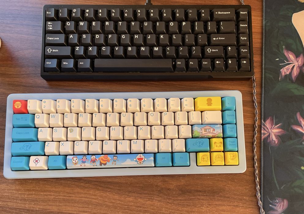 Кастомна механічна клавіатура на базі Akko SPR67