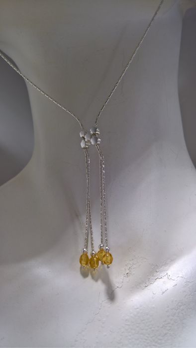 Colar de prata com pingentes