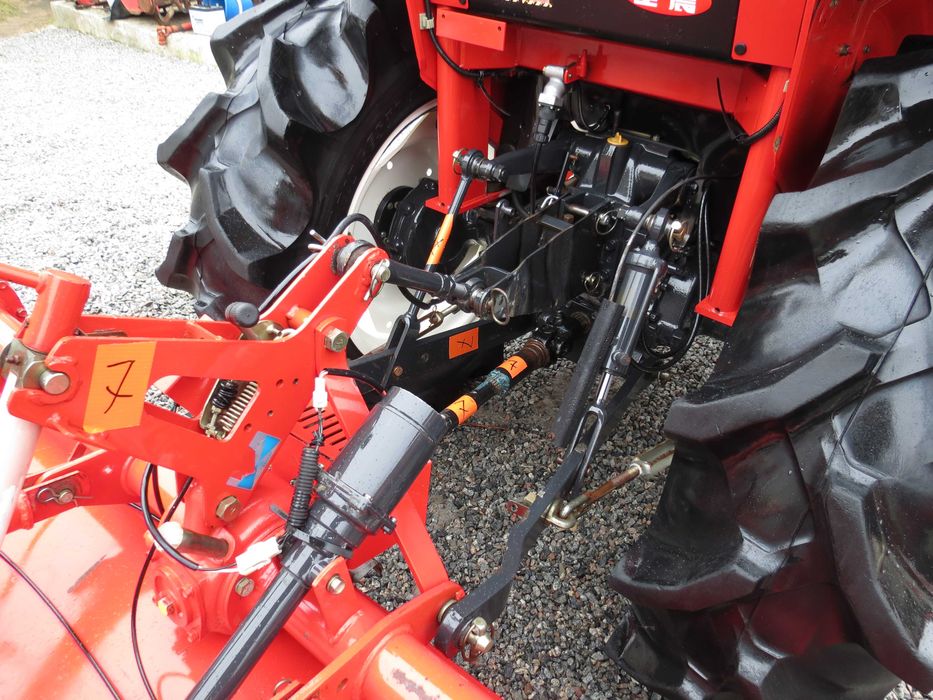 Трактор Мінітрактор Кубота Янмар Kubota Yanmar