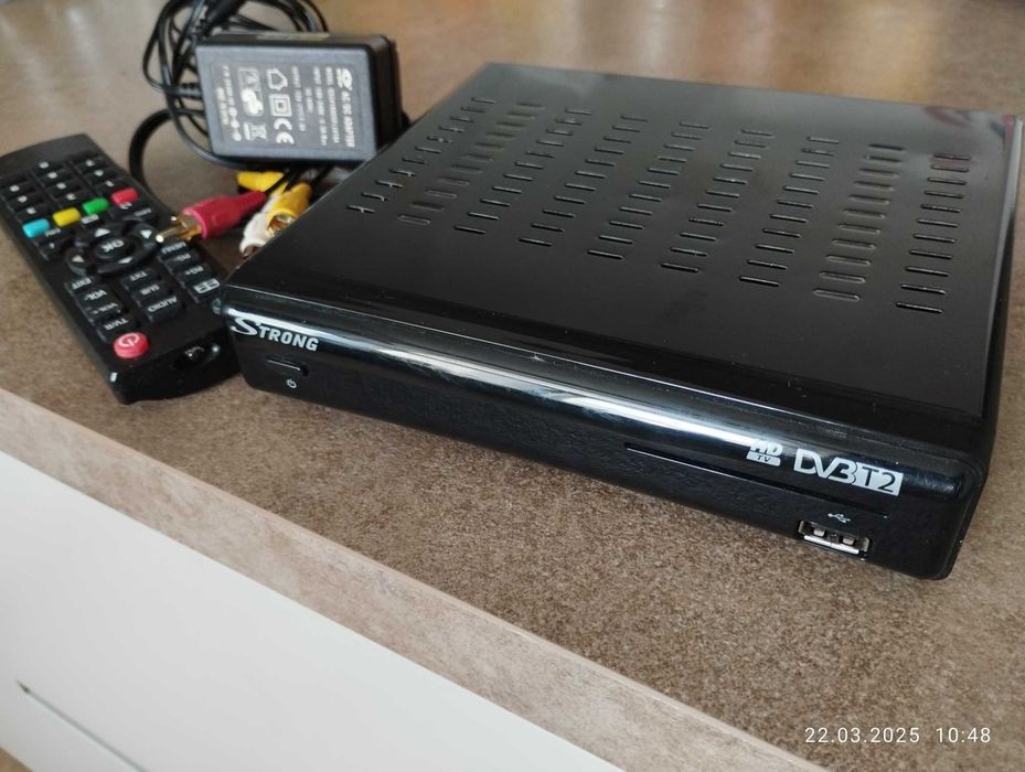 Цифровий ефірний приймач (ресивер/тюнер) Т2 Strong STR 8502