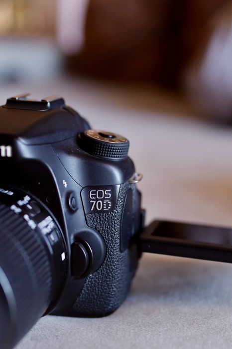 Canon 70D + 18-55mm IS
