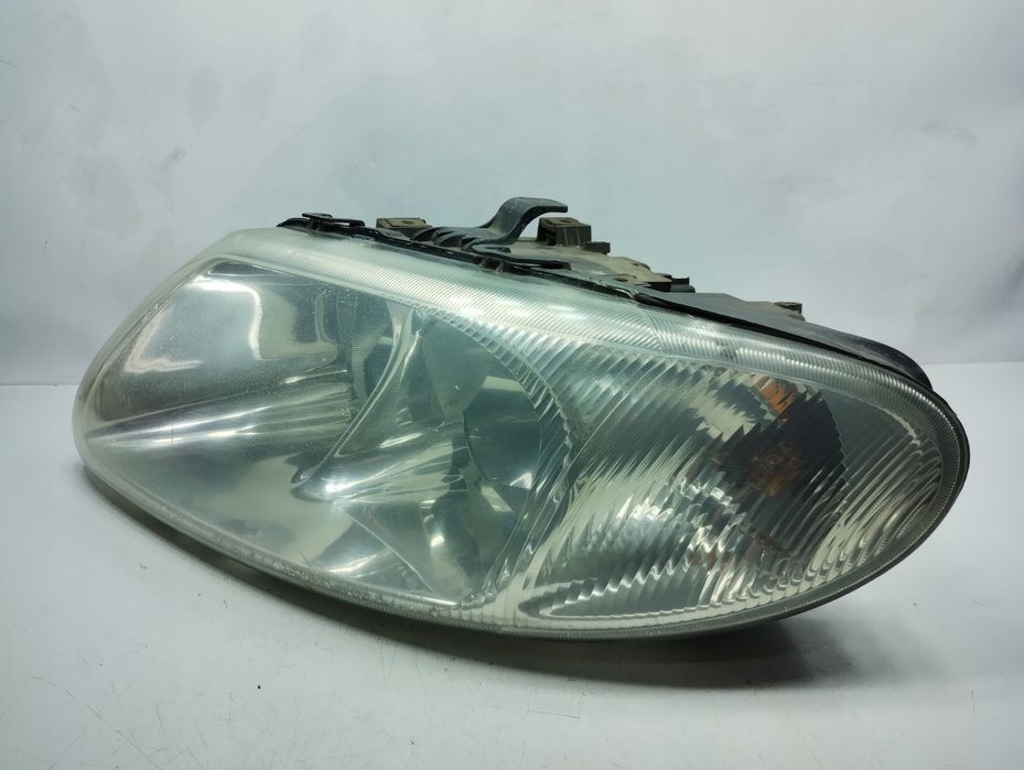 Chrysler Voyager Iv Lampa Lewa Przód 04857703Ab