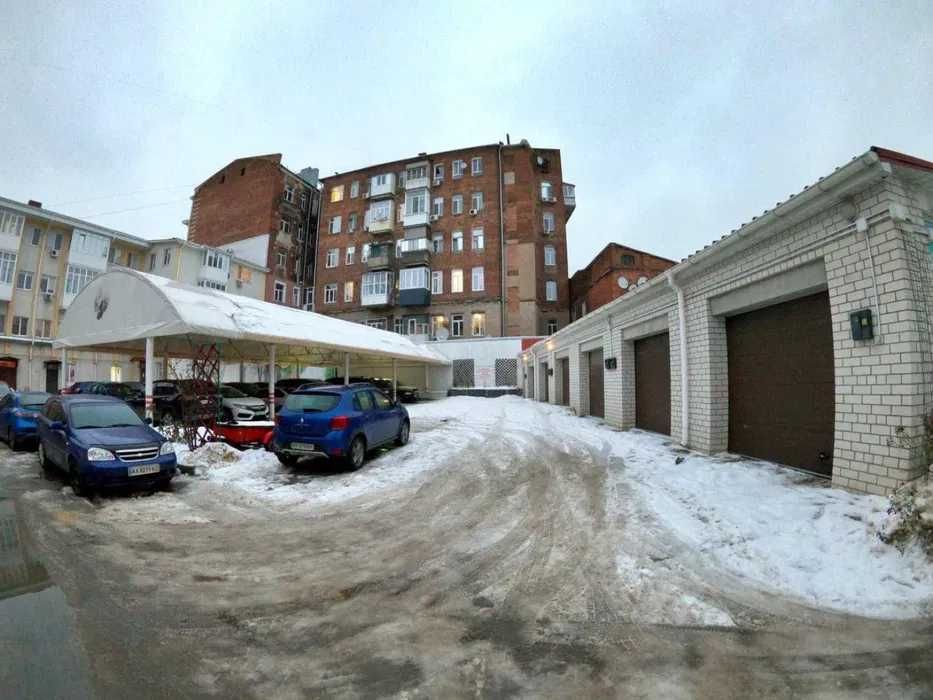 Продається 2к кв 72м кв, ЖК Дмитрівський, м Центральний ринок 20933М