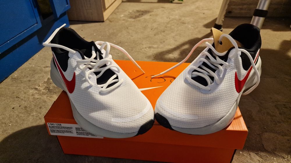 Buty męskie Nike nowe,  rozmiar 41