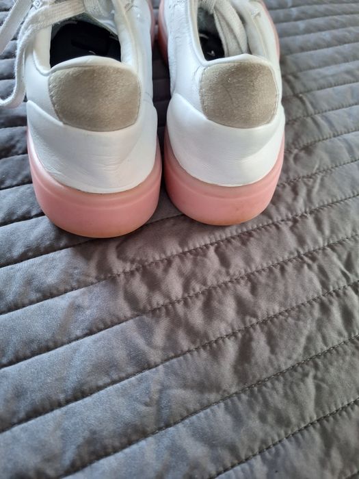 Sprzedam buty sportowe