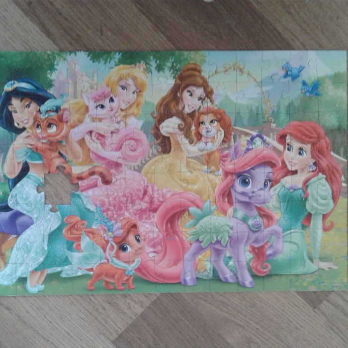 Puzzle Disney Księżniczki brakuje jednego puzzla