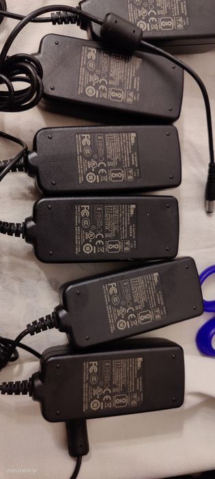 Adaptadores, carregadores, transformadores vários preços