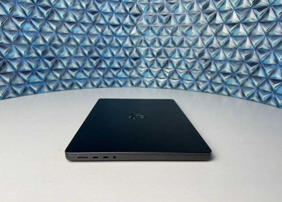 MacBook Pro 14 2023 M3 Pro 18/1Tb Space Black