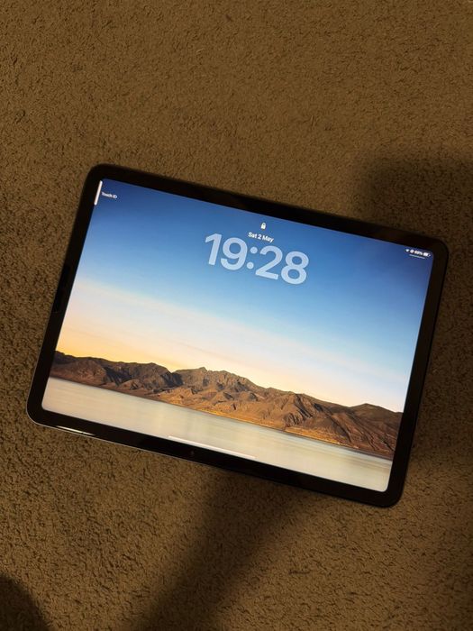 Ipad Air 5Gen 64Gb + Apple Pencil + Teclado Logitech