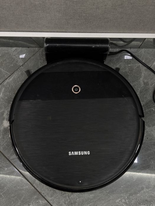 Робот пилосос Samsung