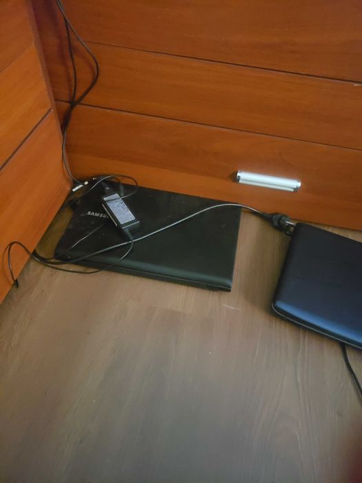 телефоны и ноутбуки