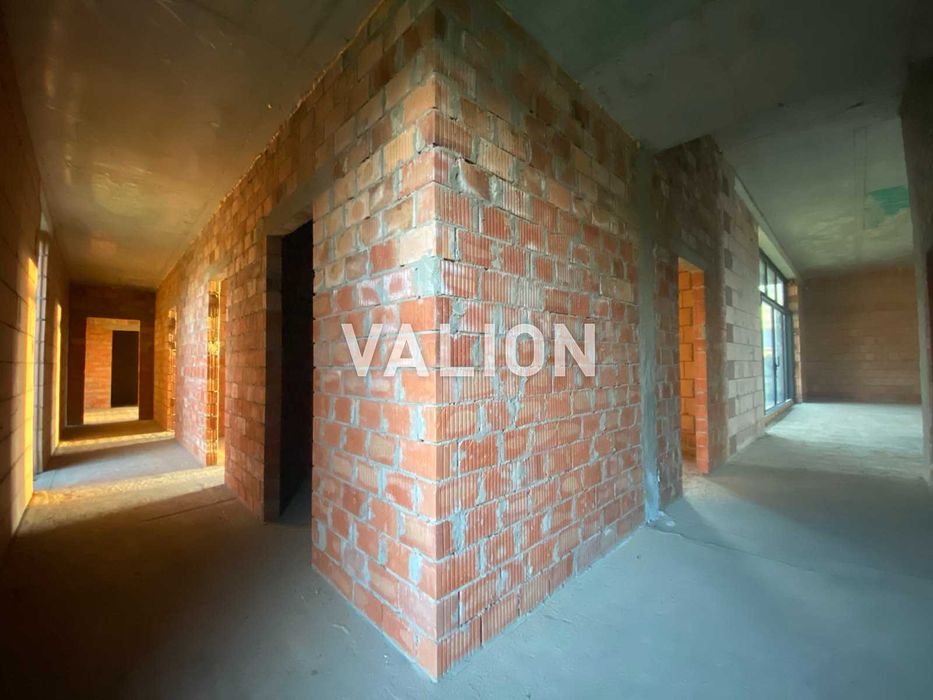 Продаж будинку 190м2 у КМ Рославичі, Обухівський рн, Киівська