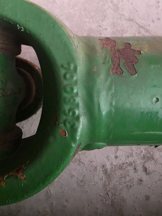 Półoś napędowa John Deere