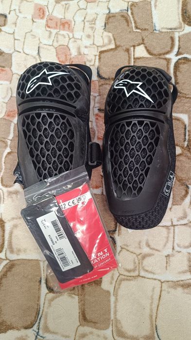 Захист коліна Alpinestars Bionic Plus Knee защита колен альпинстарс