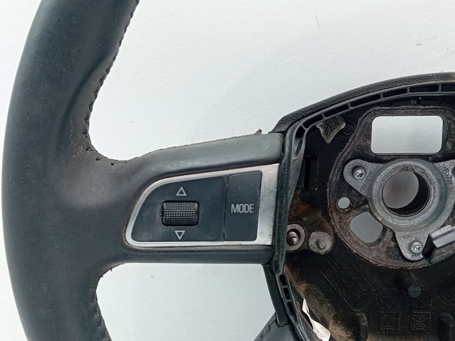 Volante de direção AUDI A3 (8P1)