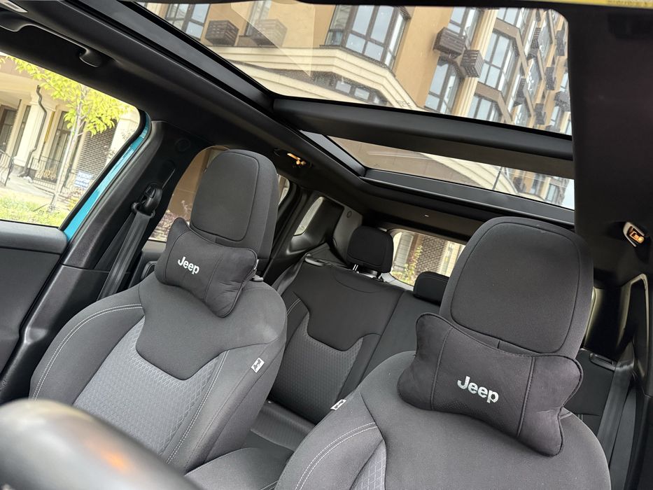 Jeep Renegade 2021 VIN ZACNJCBBXMPM63487 фото оголошення 4 з 24