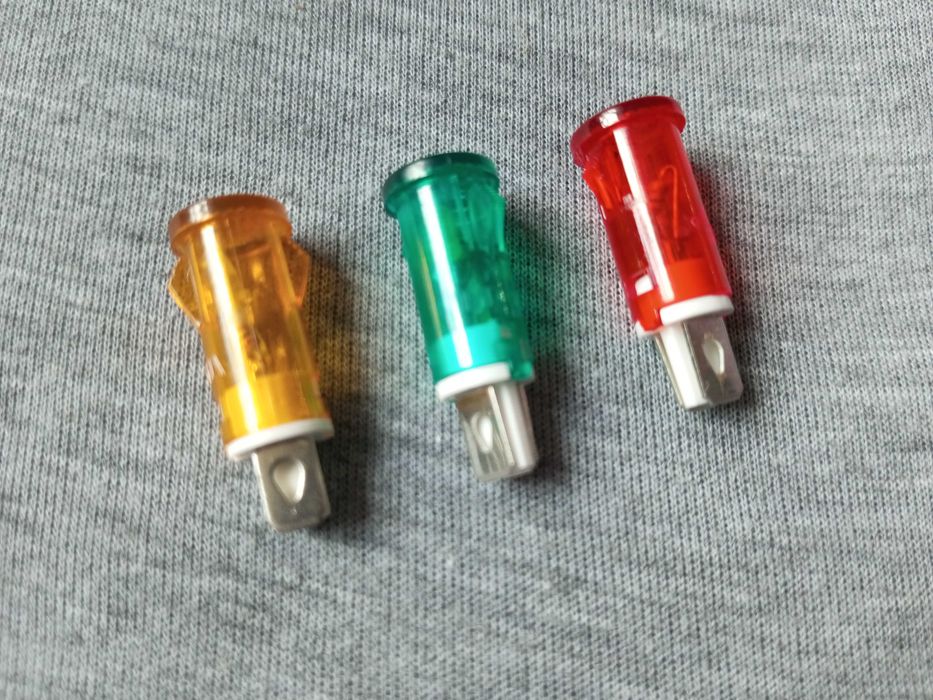 Светодиод 3-30 вольт.