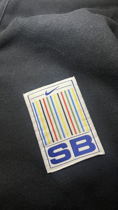 Camisola nike SB Preta