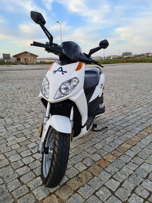 Aprilia 50cc 4t sportcity ano2014 km12.600.