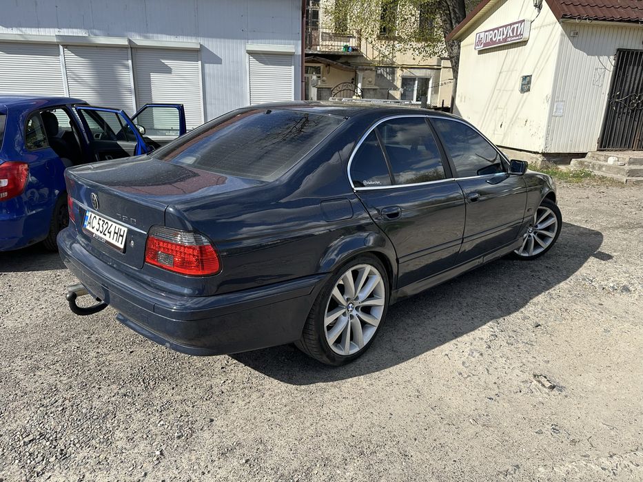 Продам терміново BMW E39 520d 2001