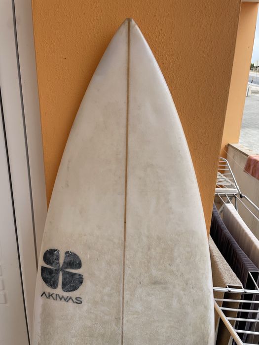 Prancha surf Akiwas 5’8” squash