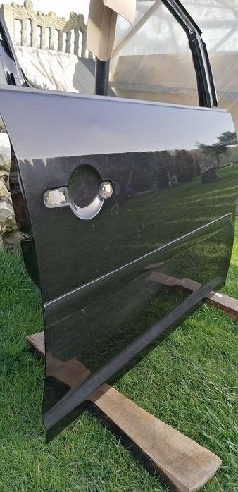 Drzwi Touran I prawy przód LC9Z