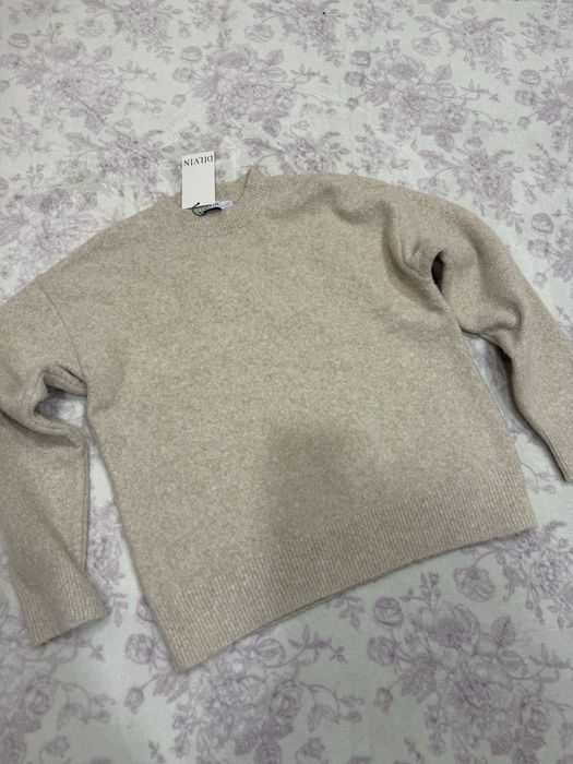 Светр жіночий бежевий Dilvin