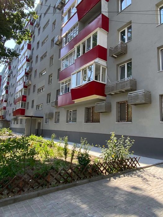 Продажа 2-комнатной квартиры, ул.Калиновая 94,ремонт,безнал,срочно.