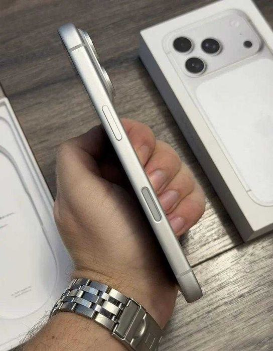 iPhone 17 Pro 1000 ГБ, eSIM