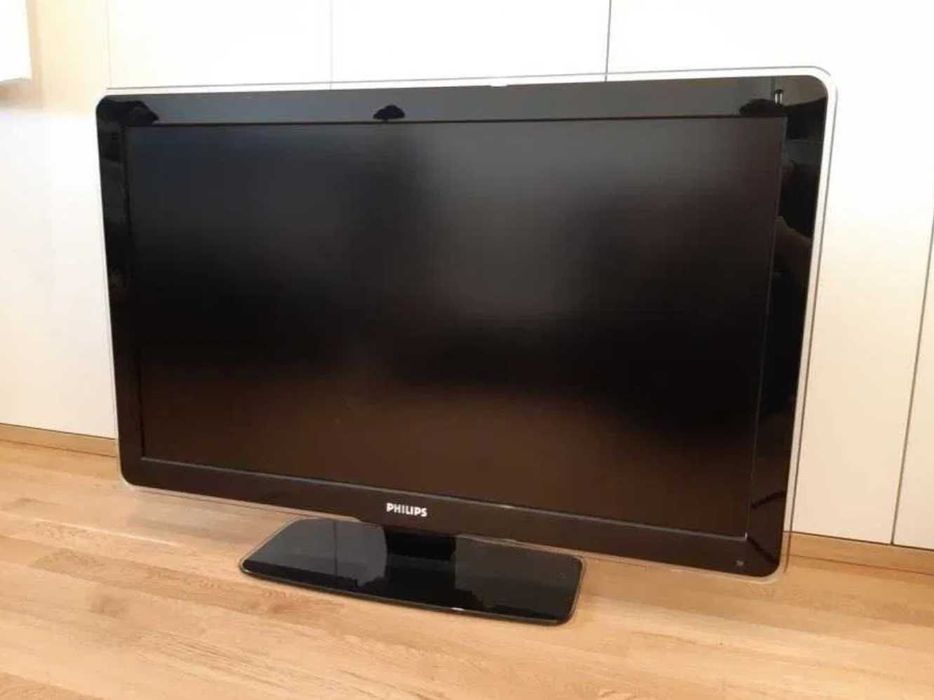 TV LCD/LED Philips 42 Full HD (modelo 42PFL5603D/12) Excelente imagem!