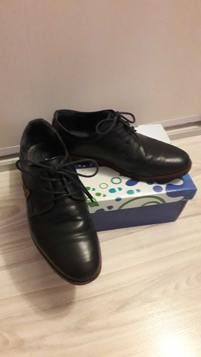 Półbuty  garniturowe  rozm. 37