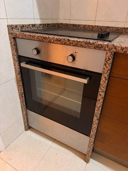 Forno elétrico e exaustor Ikea