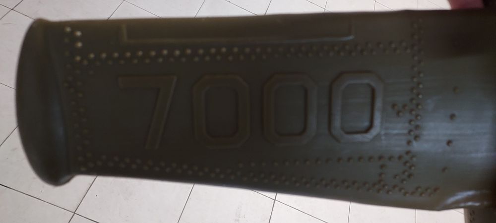 Avião militar plástico