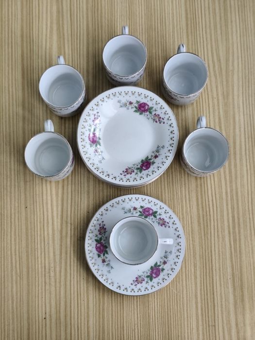 Conjunto 6 Chávenas e Pires