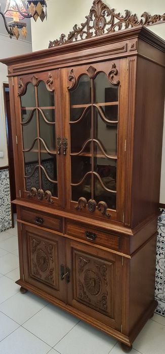 Móvel com Alçado64584644303363124