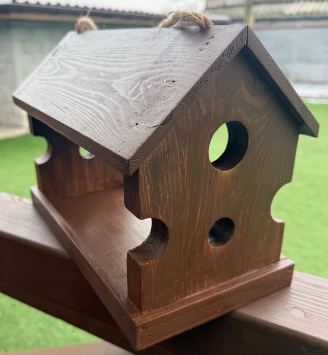 Годівниця для птахів