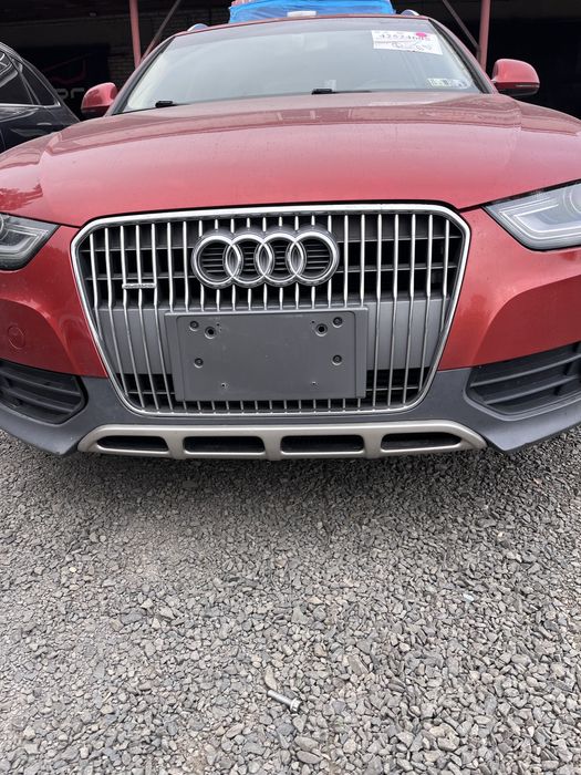 Передок комплектний Audi A4 B8 allroad 12-16 бампер фари крила капот