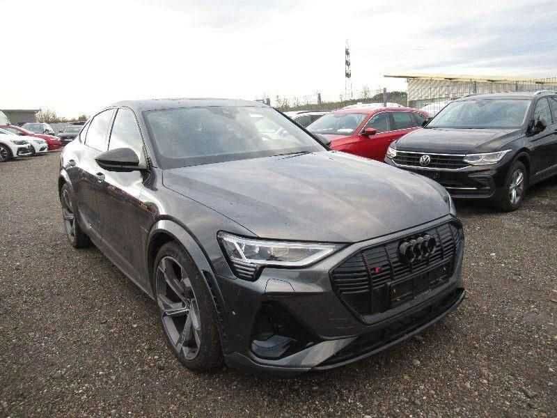 Бампер Audi E-tron разборка Q8 E-tron Q7 етрон запчасти б.у шрот.
