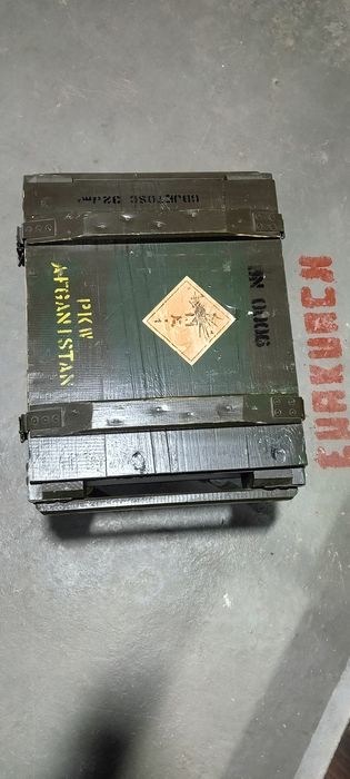 Loft militarne szafki design