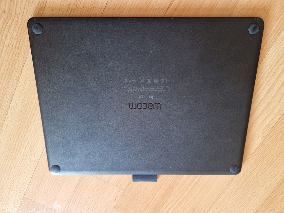 Wacom intuos CTL 6100WL Графічний планшет