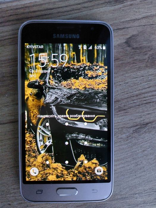 Продається Samsung Galaxy J1(J120H)—Дуо‑SIM, компактний і практичний