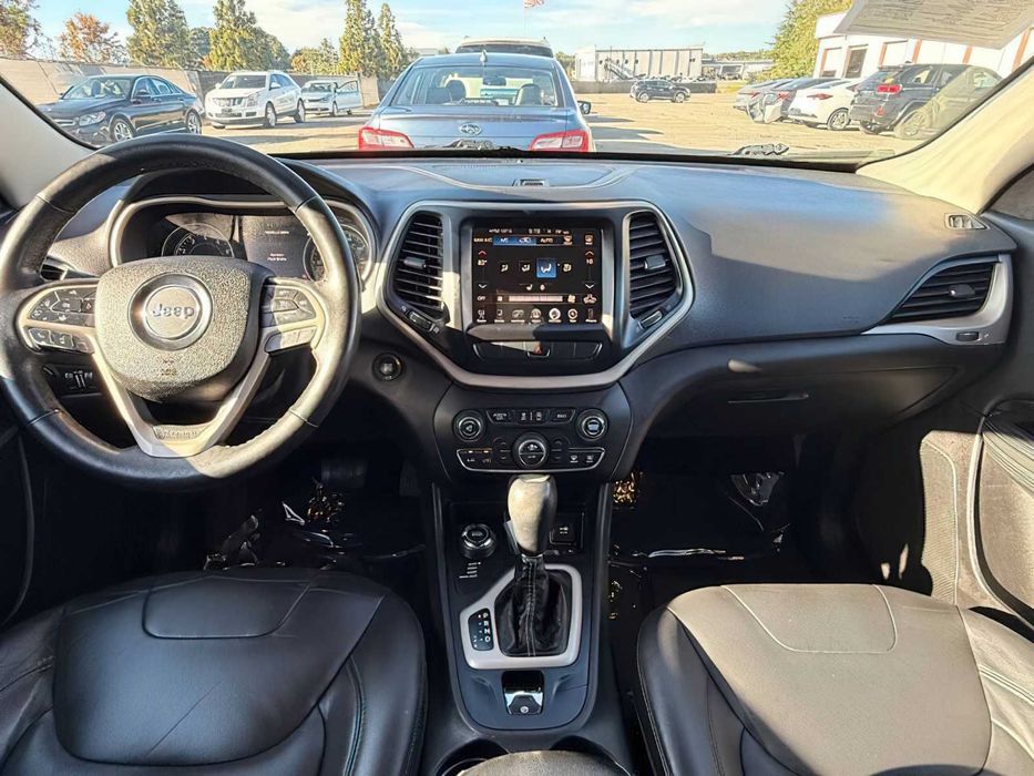 Jeep Cherokee Limited      2015