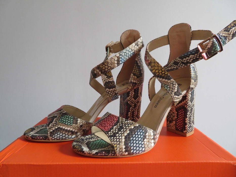 NOWE Buty damskie firmy Calzado Queen rozm. 39