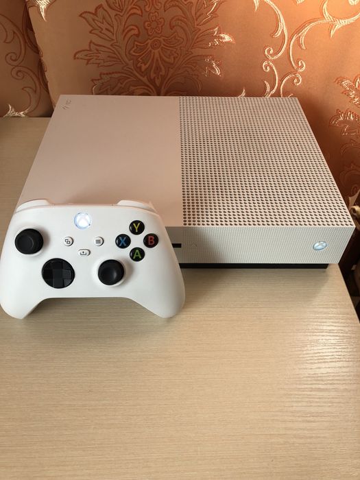 Xbox one s  500 gb