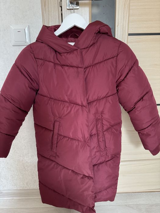 Куртка на дівчинку