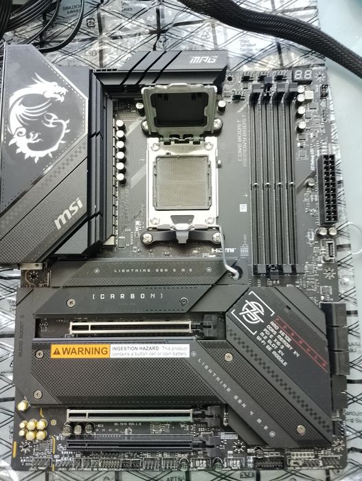 материнка msi  x 670 e опис !