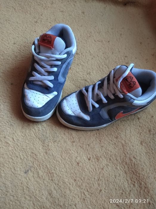 Продам кросівки оригінал  Nike 29.5