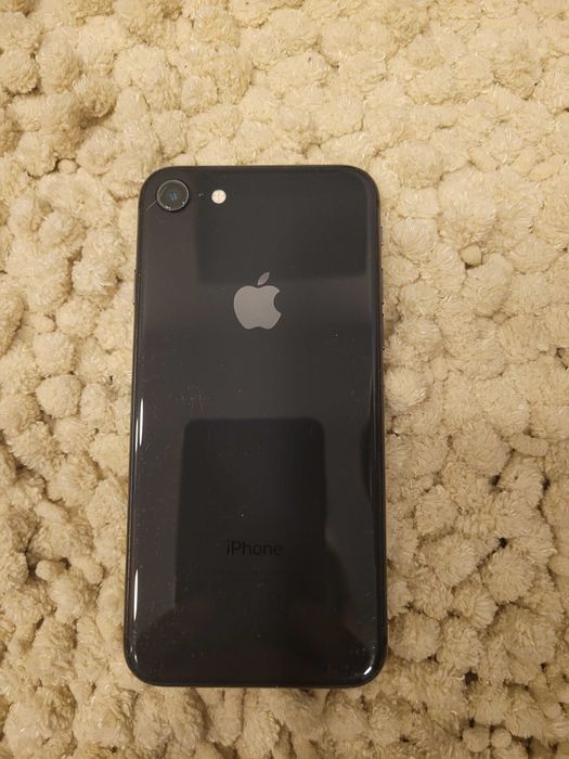 iPhone 8 czarny, nowy wyświetlacz