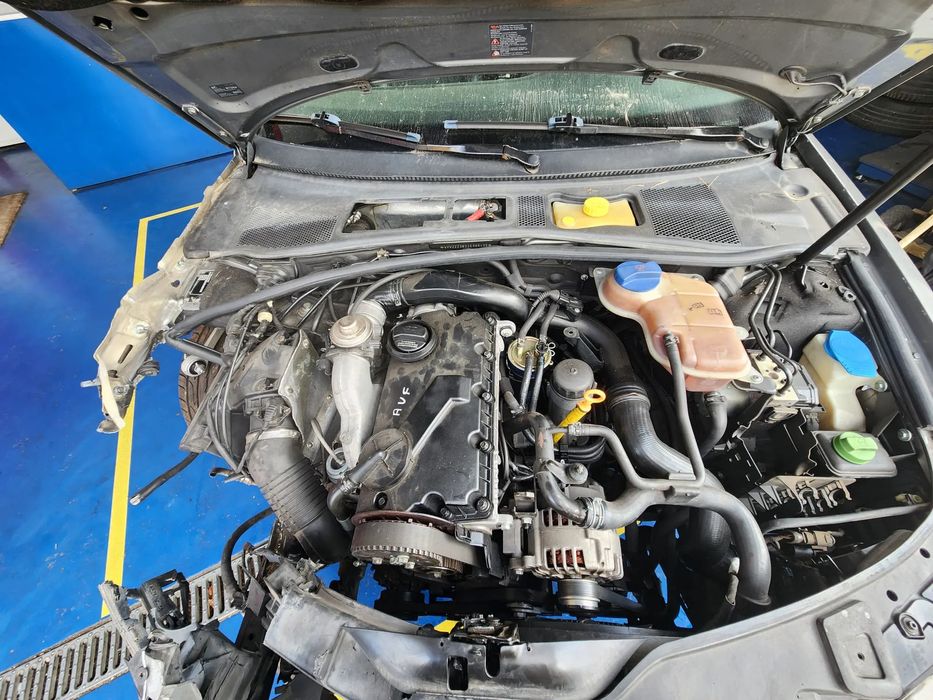 Volkswagen Passat B5.5 1.9 TDI de 2002 ás peças.