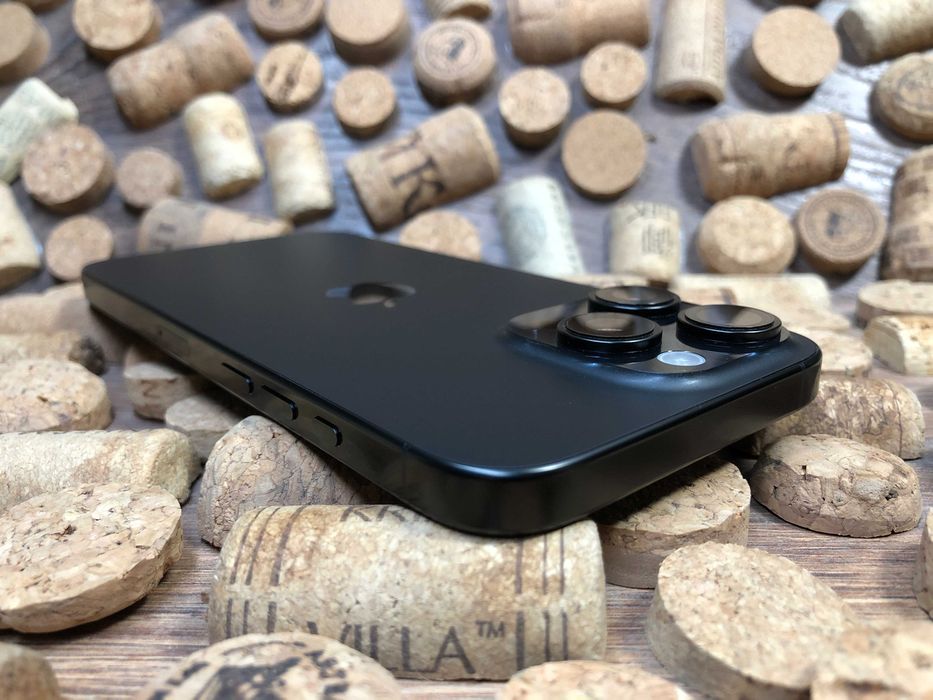Apple iPhone 16 Pro Max 256Gb. Black Titanium. Фізична SIM, ідеальний стан!